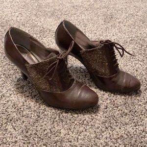 Alfani brown Oxford heels 7.5